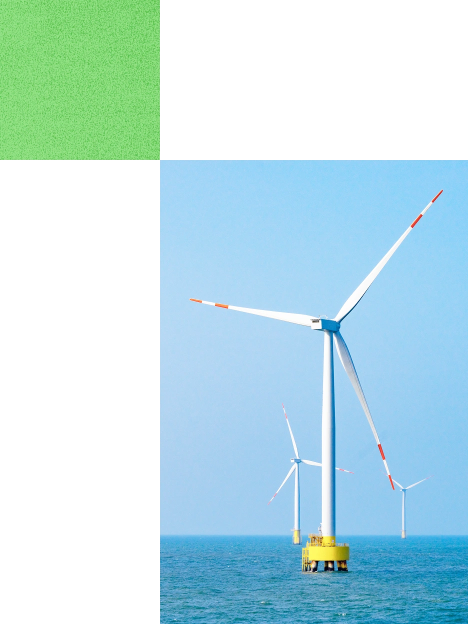 海上に浮かぶ洋上風力発電設備